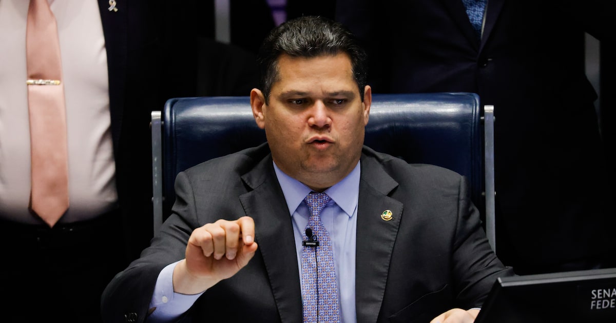 Alcolumbre prioriza CPI da Adultização e adia decisão sobre investigação do Banco Master em contexto de Política Econômica