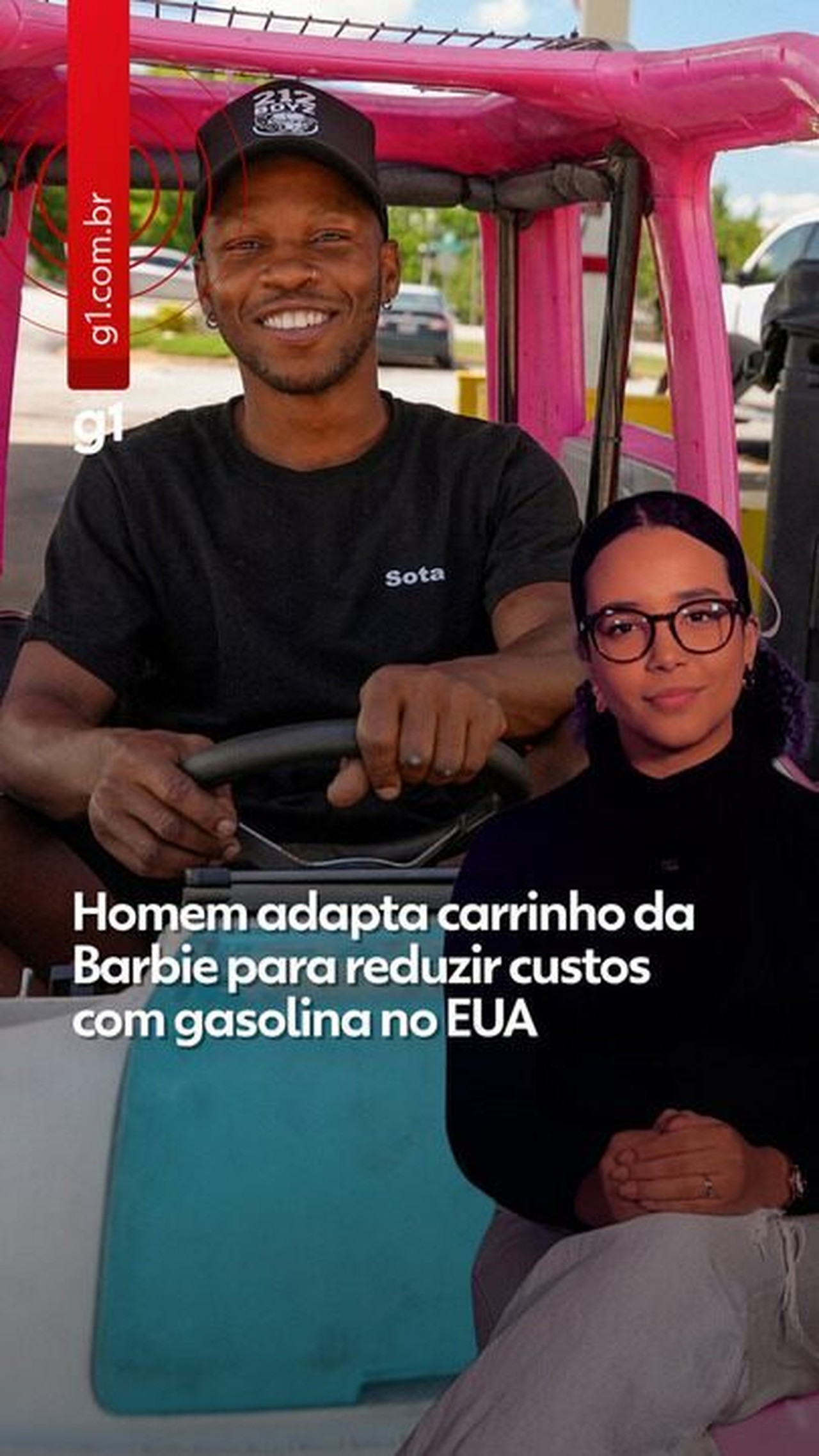 Mali Hightower adaptou um carro elétrico da Barbie para economizar combustível.