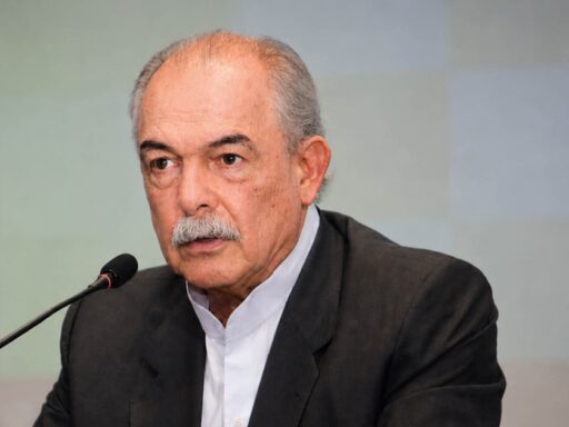 BNDES registra lucro recorde e acelera desembolsos no primeiro trimestre de 2026 em contexto de Política Econômica
