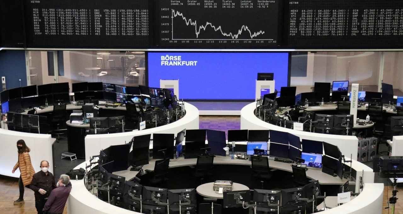 Gráfico de desempenho das bolsas europeias em dia de queda.