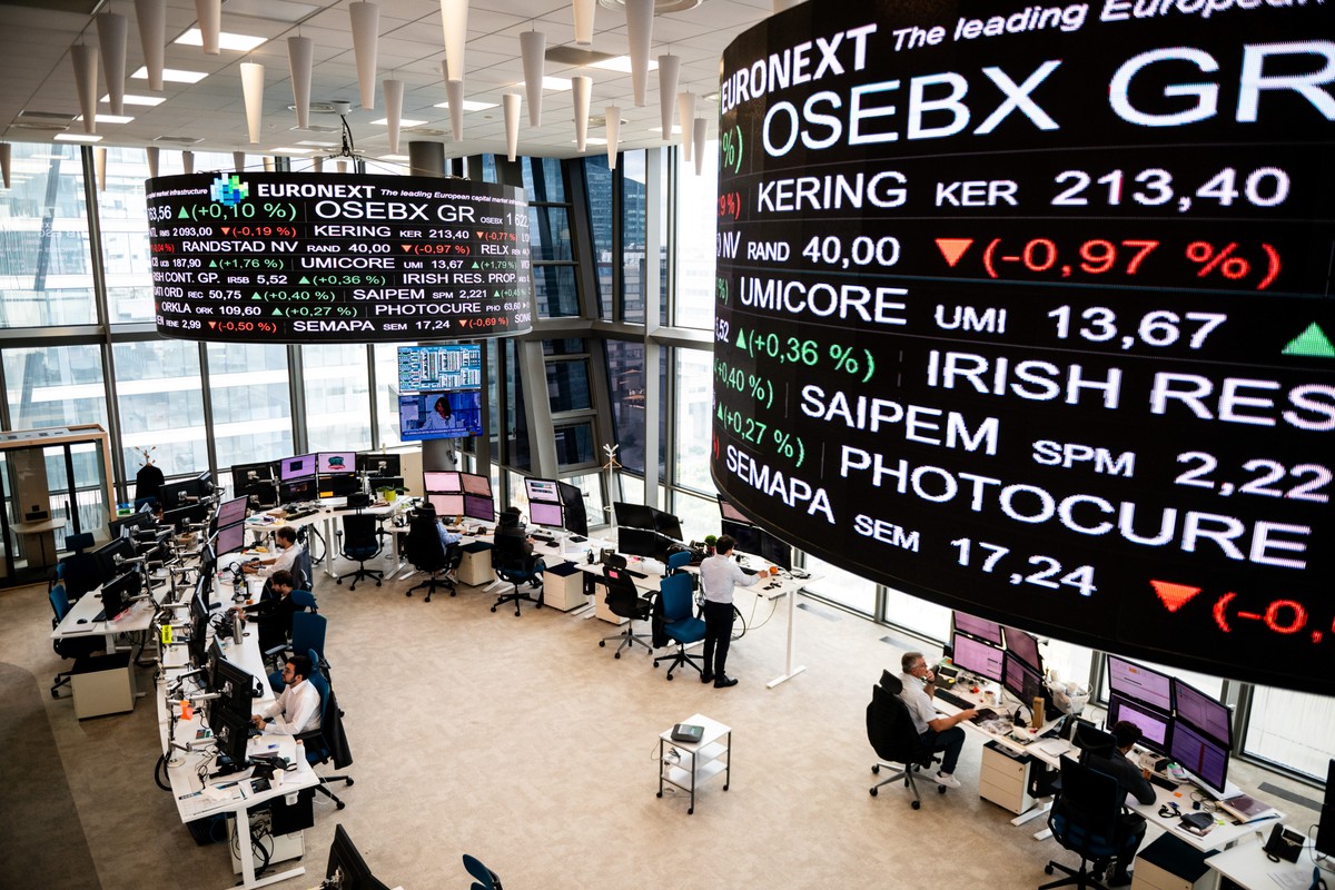 Bolsas europeias operam em queda sob tensão geopolítica.