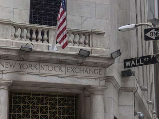 Bolsas de Nova York renovam recordes com alta marginal, apesar de em contexto de Política Econômica