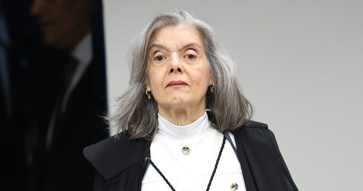 Cármen Lúcia vota para derrubar mudanças na Lei da Ficha Limpa que em contexto de Política Econômica