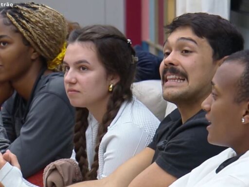 Participantes da Casa do Patrão durante anúncio de novas regras.