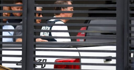 Ex-presidente Jair Bolsonaro em contexto de cumprimento de pena.