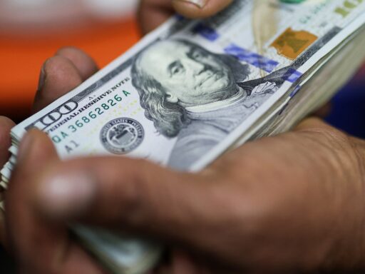 Gráfico de variação do dólar frente ao real.