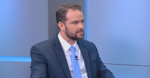 Ministro da Fazenda Dario Durigan em entrevista sobre economia.