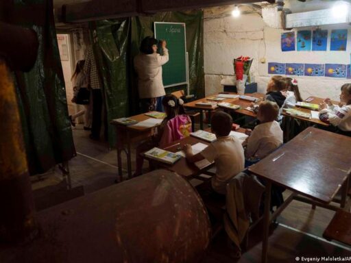 Estudantes em escola ucraniana
