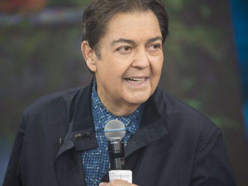 Faustão em registro recente com a família.