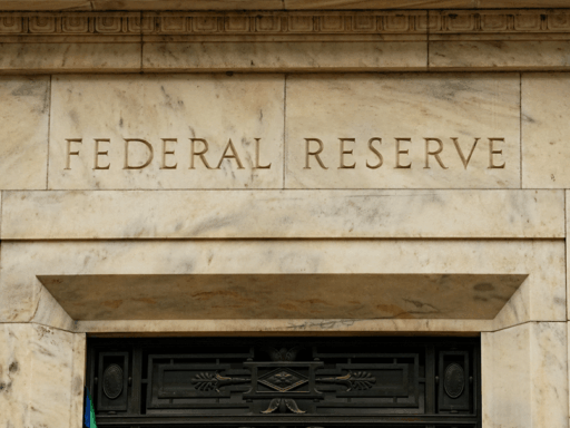 Jerome Powell durante coletiva de imprensa do Federal Reserve.