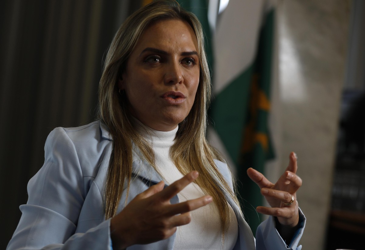 Governadora Celina Leão em evento oficial no Distrito Federal.