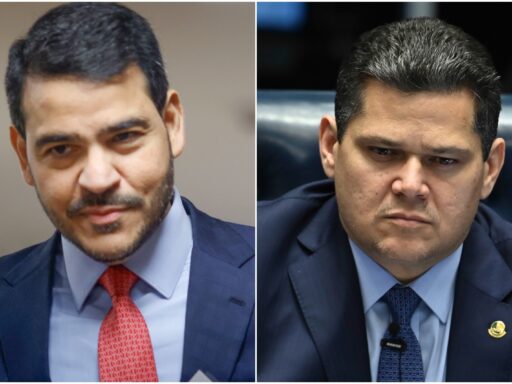 Jorge Messias em reunião com lideranças do governo no Palácio do Planalto.