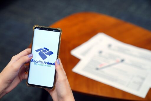 Imposto de Renda 2026: como retificar erros ou regularizar declaração em atraso em contexto de Política Econômica