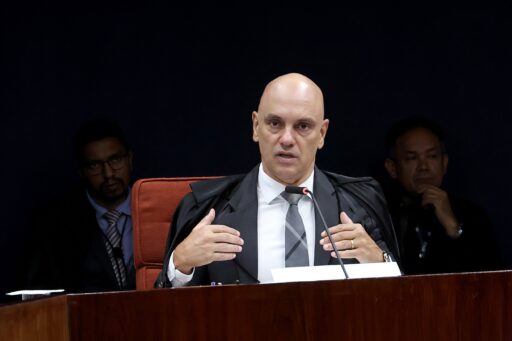 Justiça dos EUA autoriza citação de Alexandre de Moraes por e-mail em em contexto de Política Econômica
