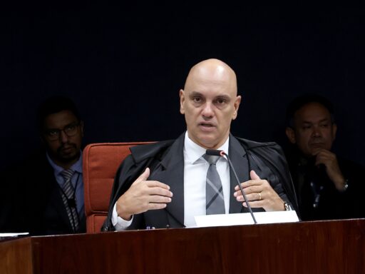Justiça dos EUA autoriza citação de Alexandre de Moraes por e-mail em em contexto de Política Econômica