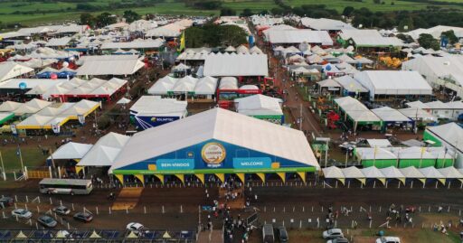Feira Agrishow em Ribeirão Preto com presença de autoridades.