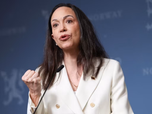 María Corina Machado durante coletiva de imprensa sobre sua candidatura.