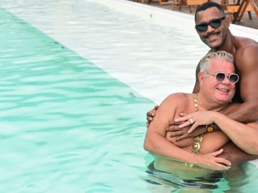 Milton Cunha em hotel flutuante na Amazônia.