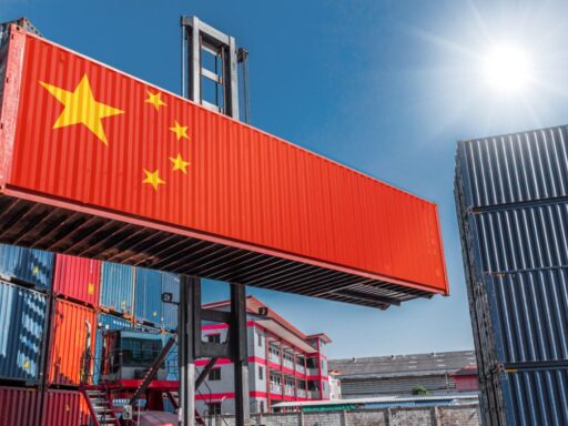 Logotipo da agência Moody's sobreposto a um mapa da China.