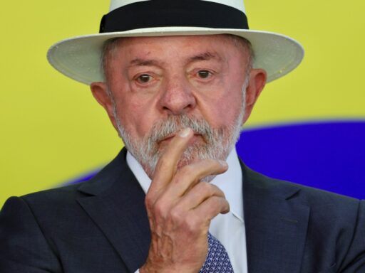 Pesquisa Datafolha aponta melhora gradual na avaliação do governo Lula em contexto de Política Econômica
