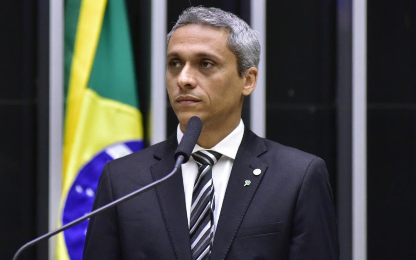 Primeira Turma do STF torna Gustavo Gayer e Silas Malafaia réus por injúria em contexto de Política Econômica
