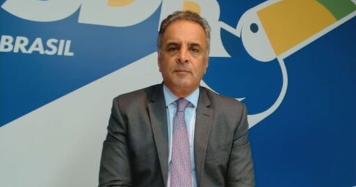 Aécio Neves em coletiva de imprensa sobre pré-candidatura à Presidência.