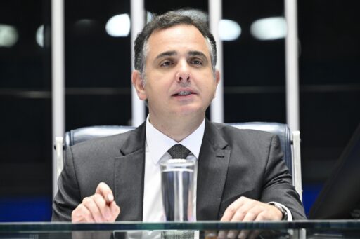 PT confirma desistência de Rodrigo Pacheco da disputa pelo governo de Minas Gerais em contexto de Política Econômica