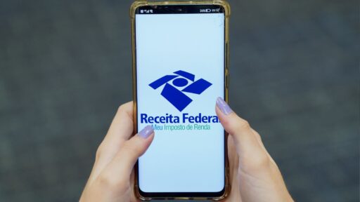 Receita Federal encerra prazo do Imposto de Renda 2026 com mais de 44 milhões de declarações em contexto de Política Econômica