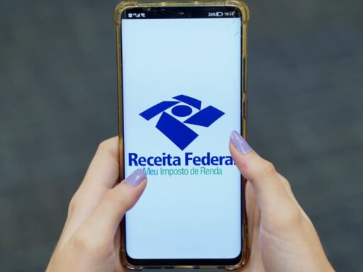 Receita Federal encerra prazo do Imposto de Renda 2026 com mais de 44 milhões de declarações em contexto de Política Econômica