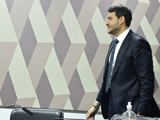 Senado rejeita indicação de Jorge Messias ao STF após sabatina marcada por polêmicas em contexto de Política Econômica