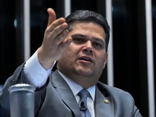 Senado rejeita indicação de Jorge Messias ao STF em derrota histórica para o governo Lula em contexto de Política Econômica