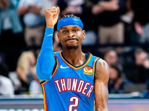 Shai Gilgeous-Alexander em quadra pelo Thunder