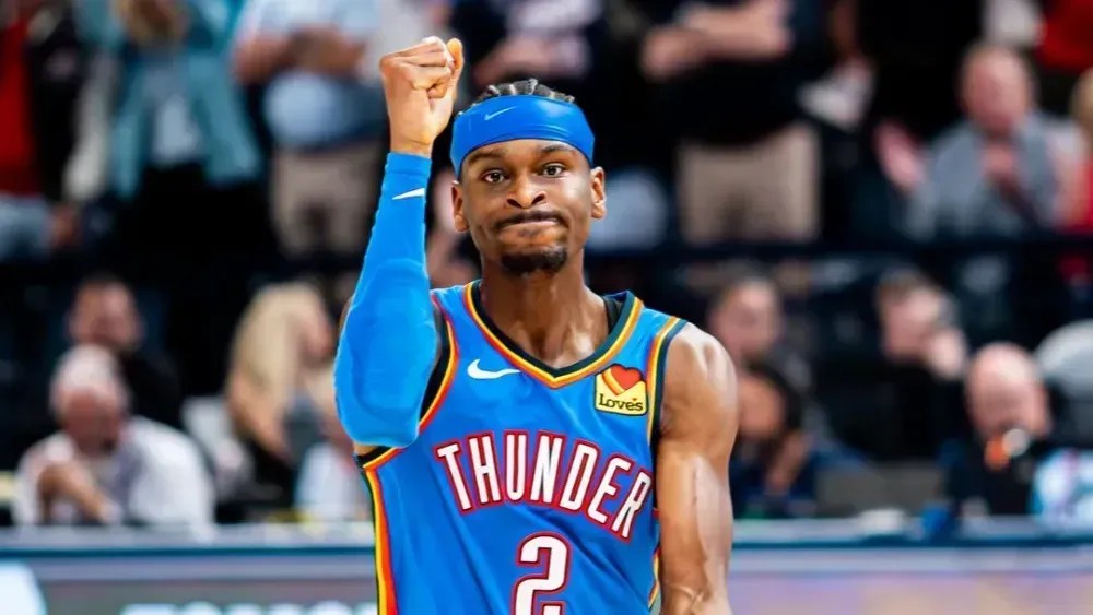 Shai Gilgeous-Alexander em quadra pelo Thunder
