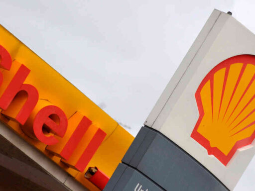 Logotipo da Shell e representação de ativos de energia.