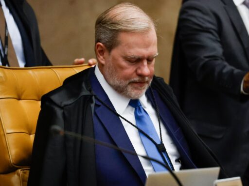 Toffoli marca julgamento de recursos de big techs sobre responsabilização de redes sociais em contexto de Política Econômica