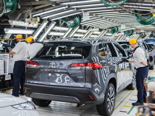 Fachada da fábrica da Toyota em Sorocaba