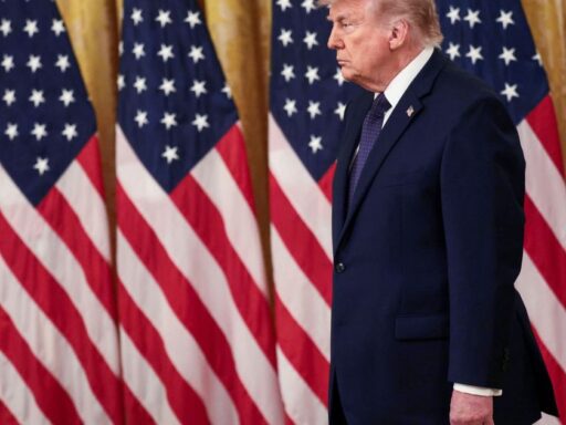 Presidente Donald Trump em coletiva sobre negociações com o Irã.