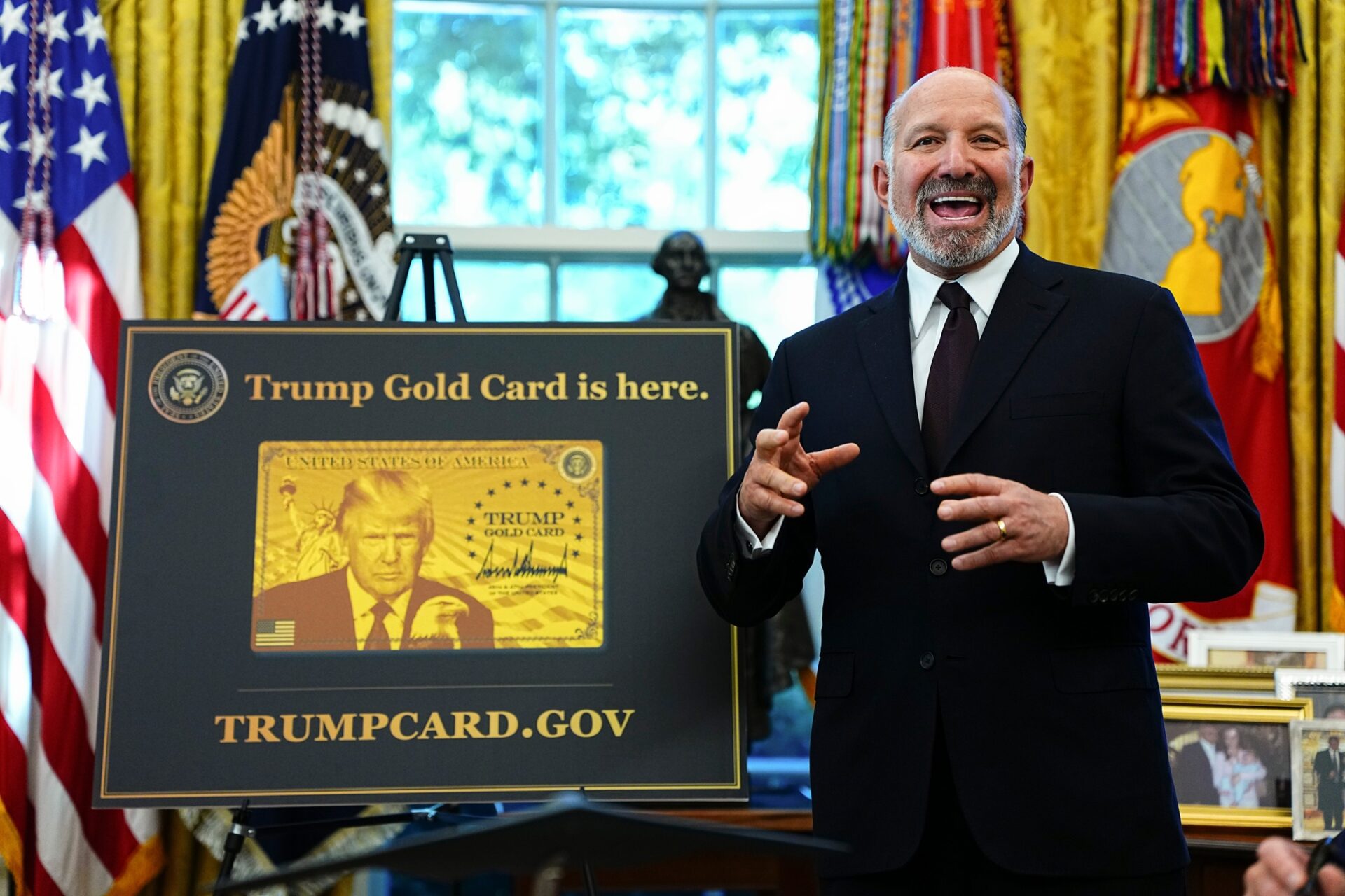 Documento de visto Gold Card dos Estados Unidos.