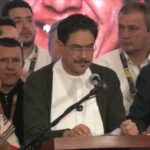 Abelardo De La Espriella durante discurso de campanha na Colômbia.