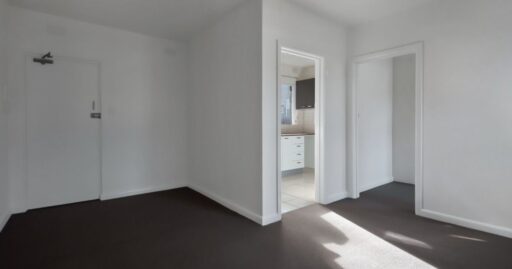 Detalhe de acabamento de alta qualidade em um apartamento moderno.