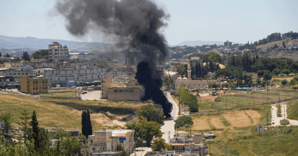 Cenário de destruição após ataques de Israel no sul do Líbano.
