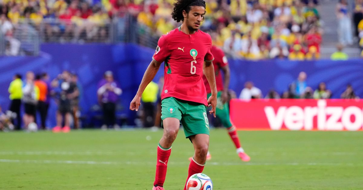O meio-campista Ayyoub Bouaddi durante partida da Copa do Mundo.