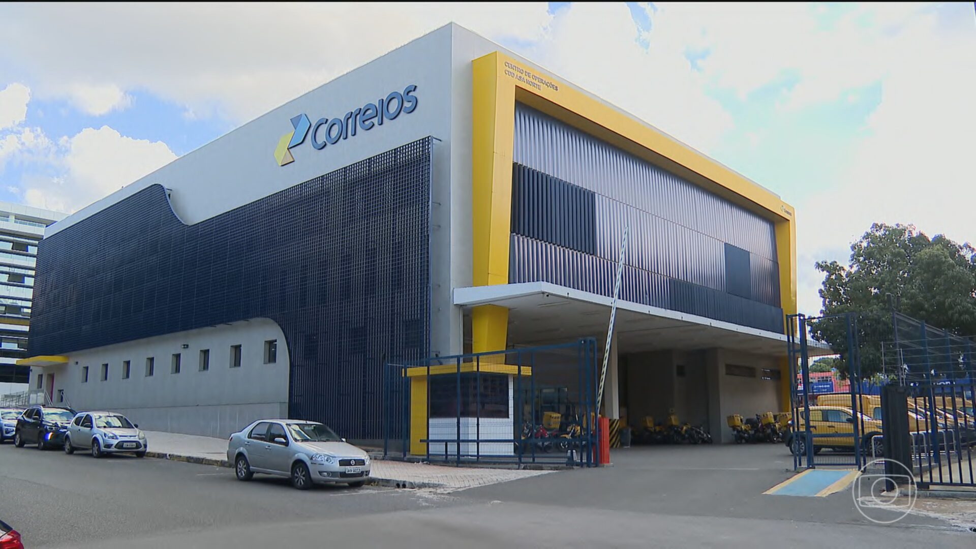 Fachada de agência dos Correios