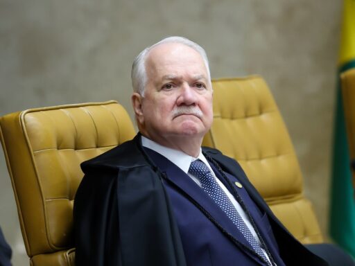 Fachin quer que revisão do CNJ sobre 'penduricalhos' seja concluída até novembro em contexto de Política Econômica