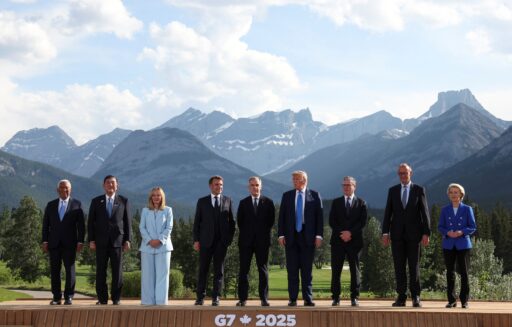 Líderes do G7 discutem medidas para a economia global.