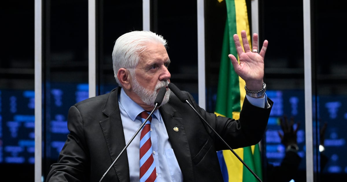 Jaques Wagner defende privatização da Ebal e nega irregularidades em operação com CredCesta em contexto de Política Econômica