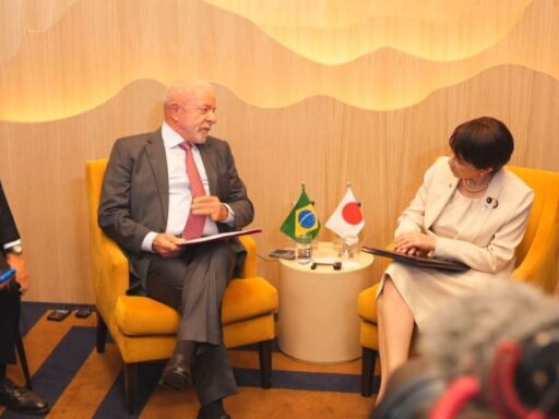 Presidente Lula em reunião bilateral durante a Cúpula do G7.