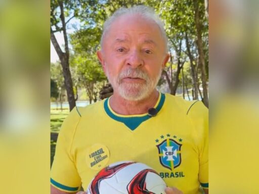 Presidente Lula durante gravação de mensagem para a Seleção Brasileira.