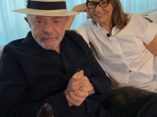 Lula usa live de Dia dos Namorados para reforçar tom eleitoral e criticar extrema-direita em contexto de Política Econômica