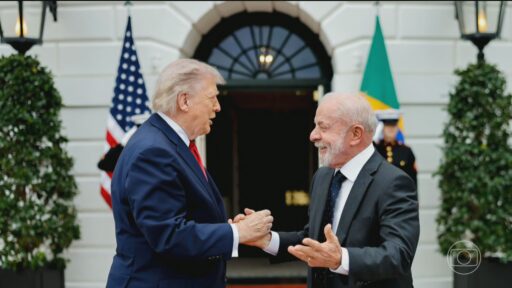Presidente Lula e Donald Trump em evento internacional.